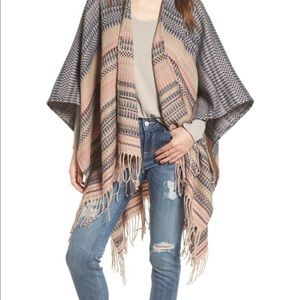 BP. Wrap/poncho